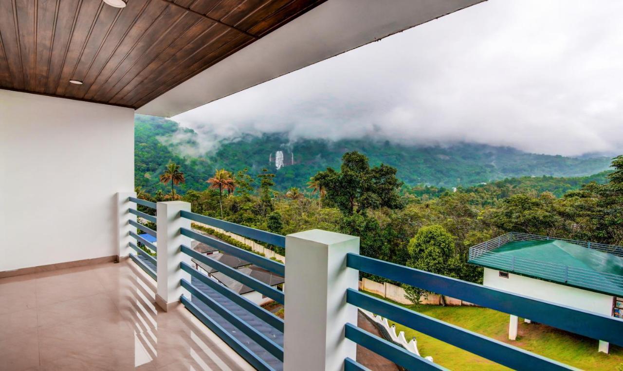 Treebo Trend Misty Garden Resorts With Mountain View Munnar Εξωτερικό φωτογραφία