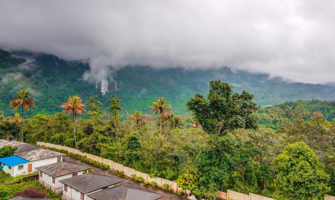 Treebo Trend Misty Garden Resorts With Mountain View Munnar Εξωτερικό φωτογραφία